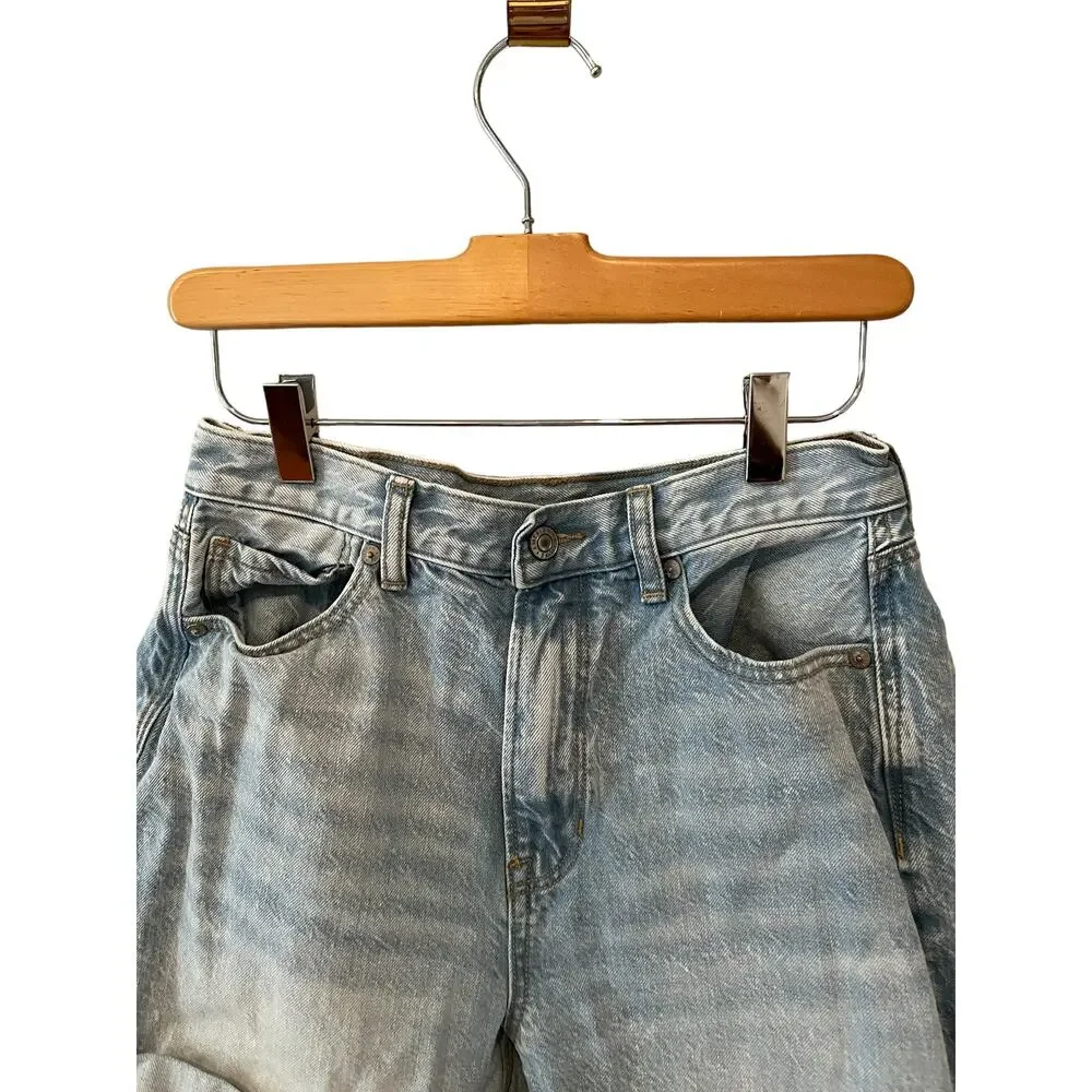 American Eagle Relaxed Mom Denim Jean Shorts 6